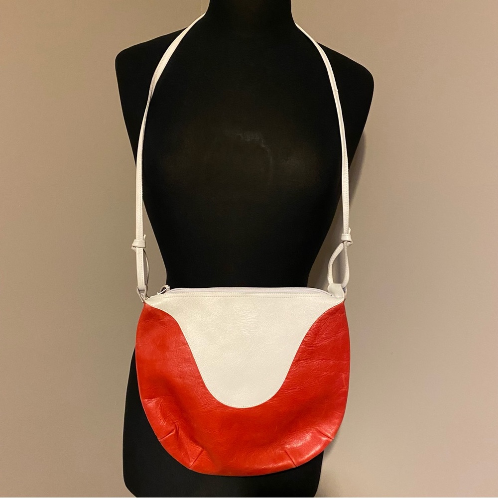 Se’ducta gorgeous vintage red & white bag